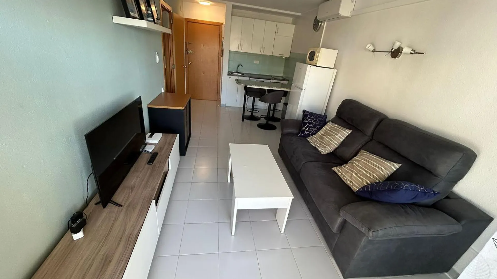 Lv Real Aquario I Apartman La Pineda