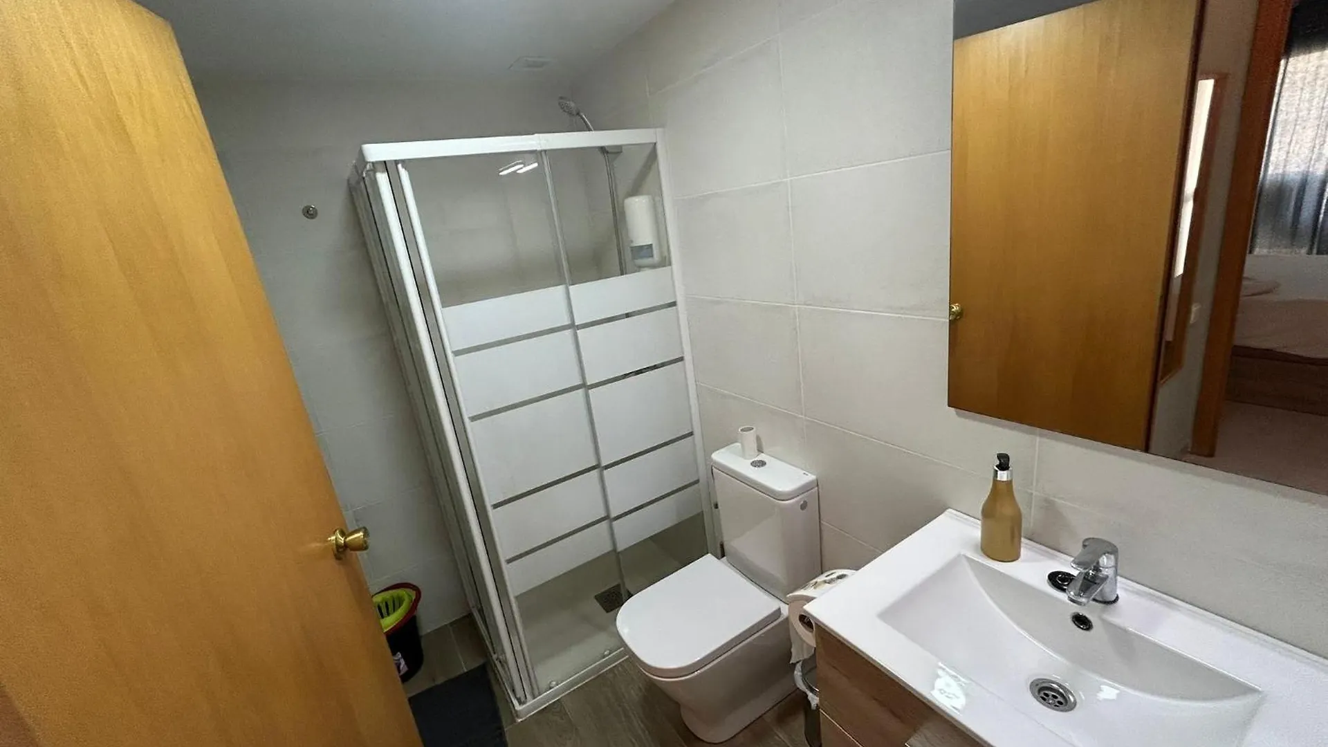Lv Real Aquario I Apartman La Pineda 0*,
